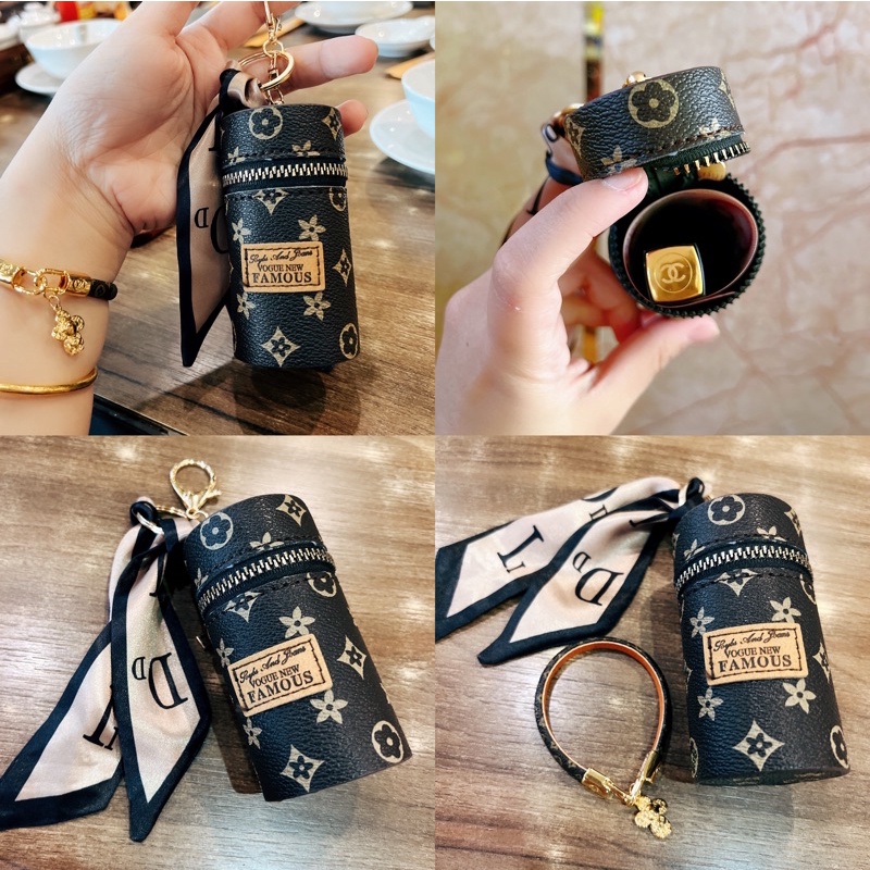 Móc chìa khoá kiêm charm dạng ống đựng đồ siêu tiện