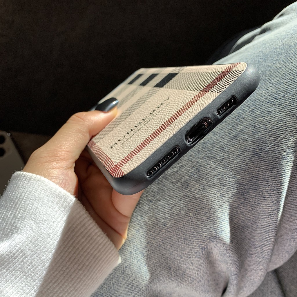 Ốp Lưng Da IMD Họa Tiết Nền Caro Burberry - U020