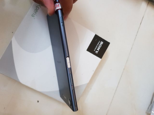 Điện thoại SONY XPERIA XZ1 64G mới 99%, chiến Game nặng mượt | BigBuy360 - bigbuy360.vn