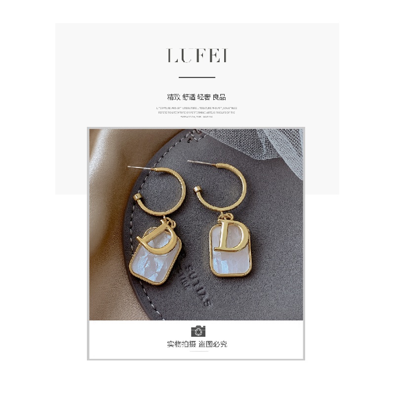 Khuyên tai thiết kế đơn giản xinh xắn dành cho nữ