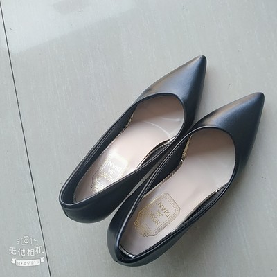 Giày cao gót/Giày nữ, đế thấp, mũi nhọn, màu đen, phong cách quý phái, phù hợp cho mùa xuân, phong cách công sở