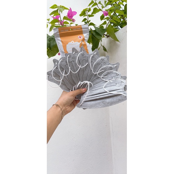 Thùng 300 chiếc khẩu trang y tế 4 lớp kiểu dáng Hàn Quốc mới nhất - Khẩu trang king crab Long Hưng