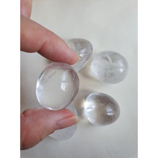 Đá thach anh trắng cuội tumbled