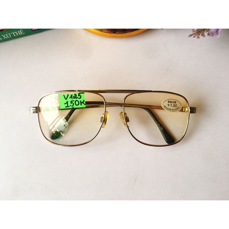 V125: Kính viễn (kính lão) +1.75 độ nội địa Nhật lắp mắt đa tròng
