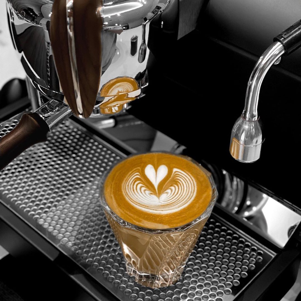 Ly Thuỷ Tinh Hoa Văn Cappuccino 180ml LOVERAMICS - Bộ Sưu Tập Ly Twisted