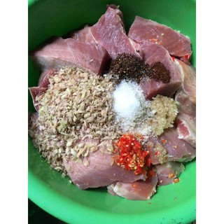 Thịt lợn gác bếp