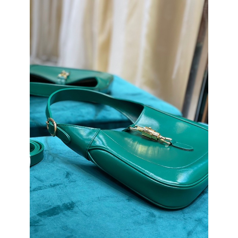 Túi xách Dây đeo vai thứ hai có thể được gắn chặt vào túi xách bằng khóa đưa phong cách thời trang hiện đại gucci GC gg