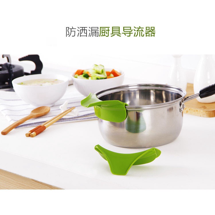 Dụng Cụ Đổ Nước Bằng Silicone Miệng Tròn Chống Tràn Cho Nhà Bếp