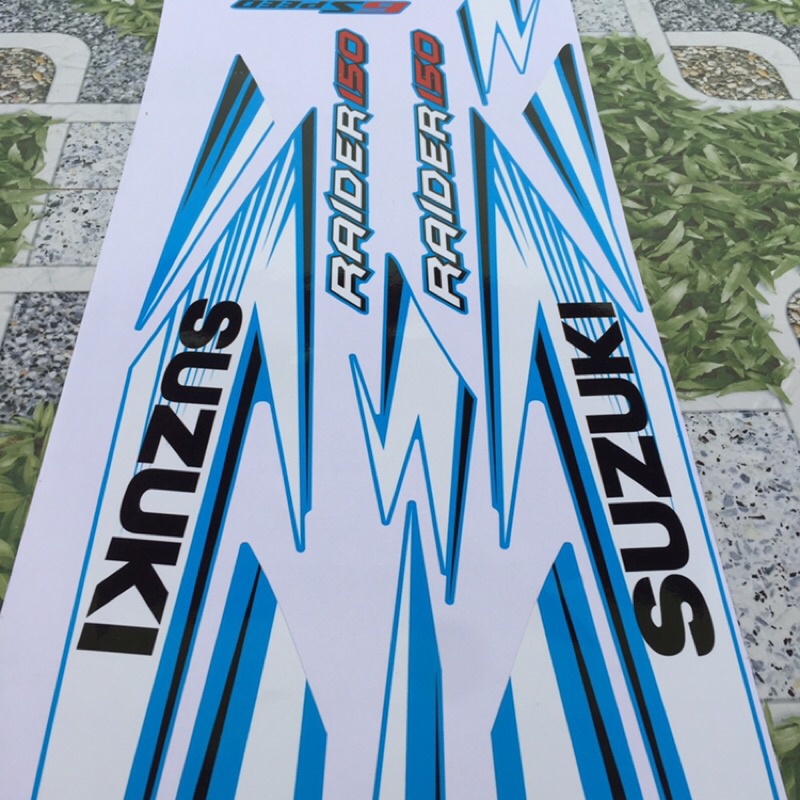 Tem rời chế Raider xăng cơ. Xe xanh, chỉ trắng. Thay đổi màu sắc và chi tiết theo yêu cầu. Sắc nét, bền màu