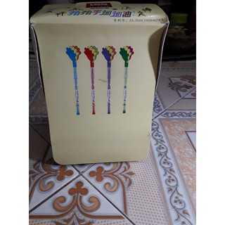 BÚT CHÌ ĐỐT BÀN TAY ĐÁNG YÊU