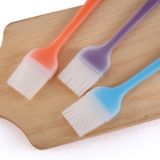 Chổi silicon đúc liền trong