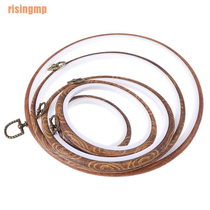 Vòng Gỗ Thêu Nhiều Màu Sắc