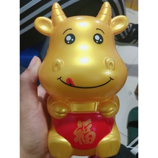 Trâu nhựa vàng