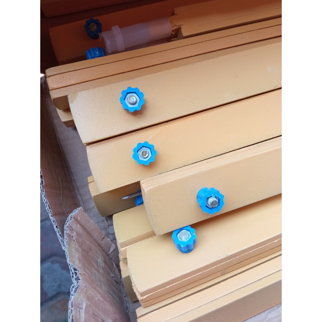 Compa gỗ giáo viên