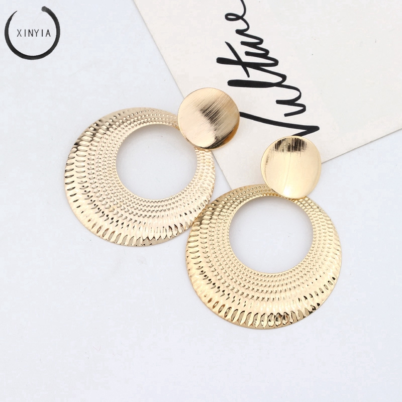 Váy nữ thiết kế sang trọng