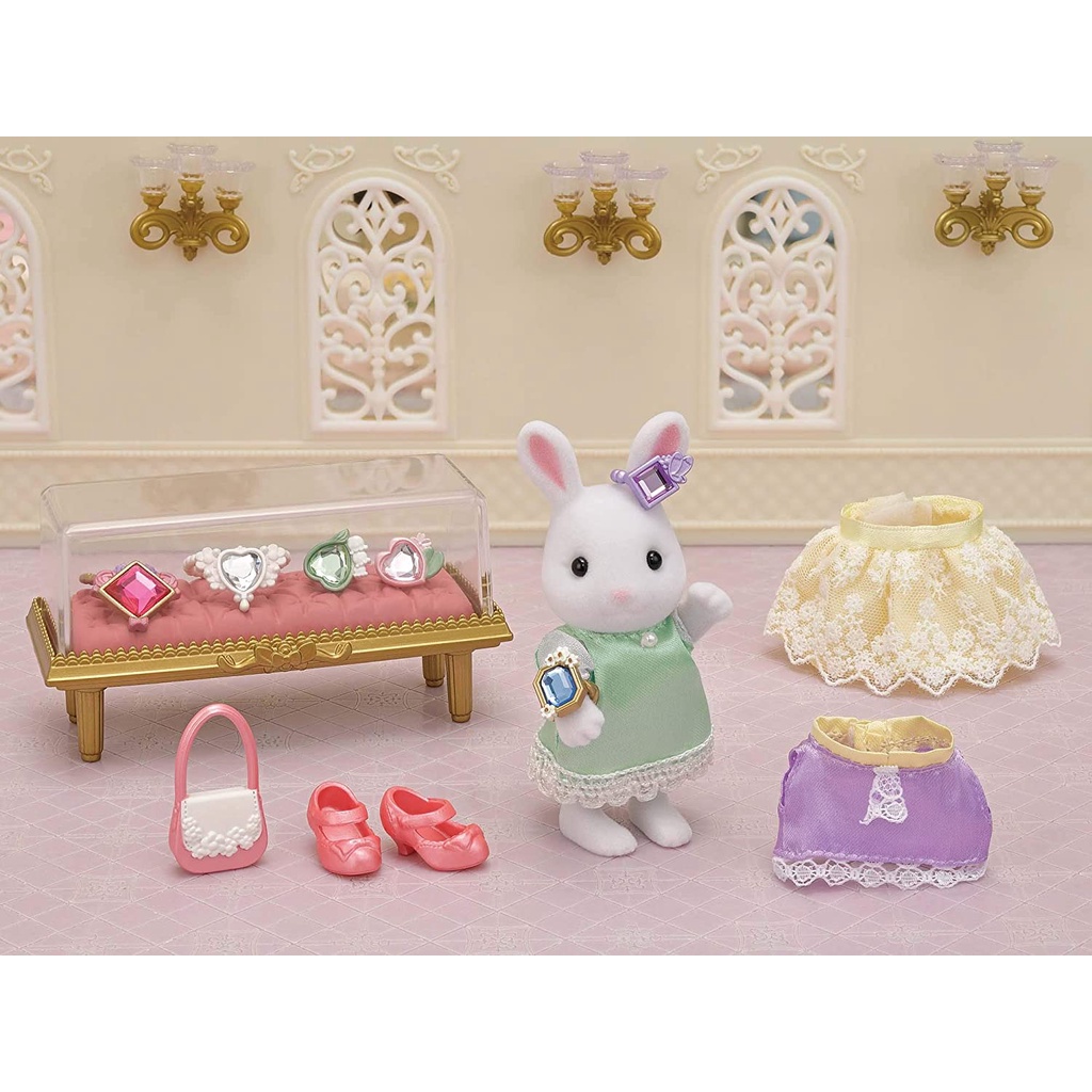 Đồ Chơi Sylvanian Families Thời Trang Thành Thị Của Quý Cô Thỏ Sữa Milk Rabbit Town Fashion Outfit Set