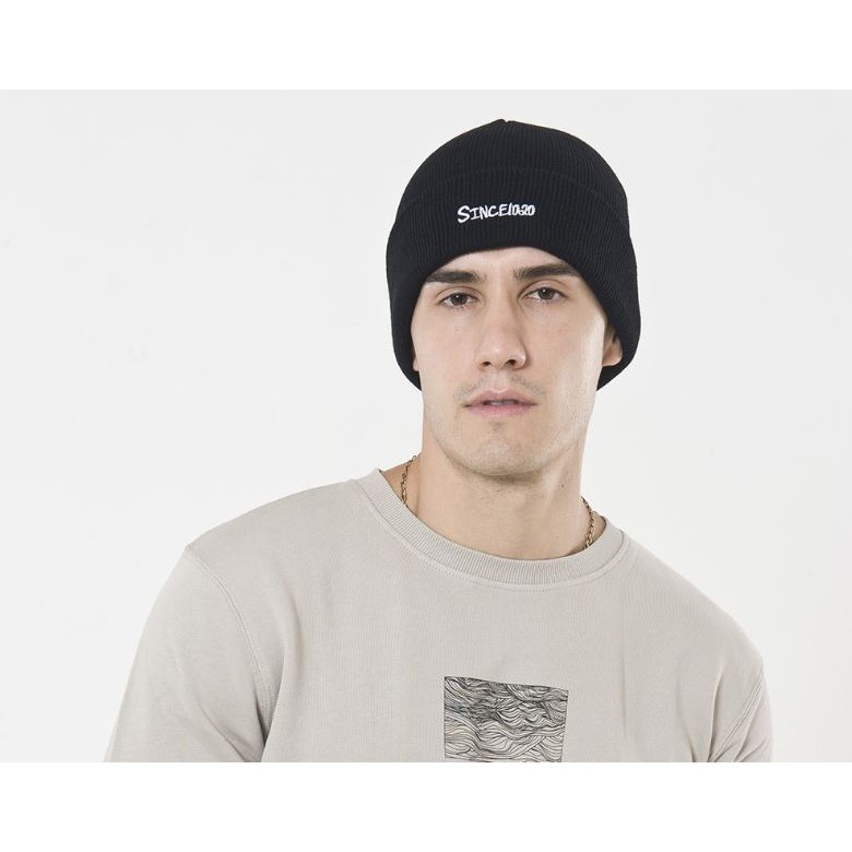 Mũ len phong cách Châu âu chữ thêu Hot 2019