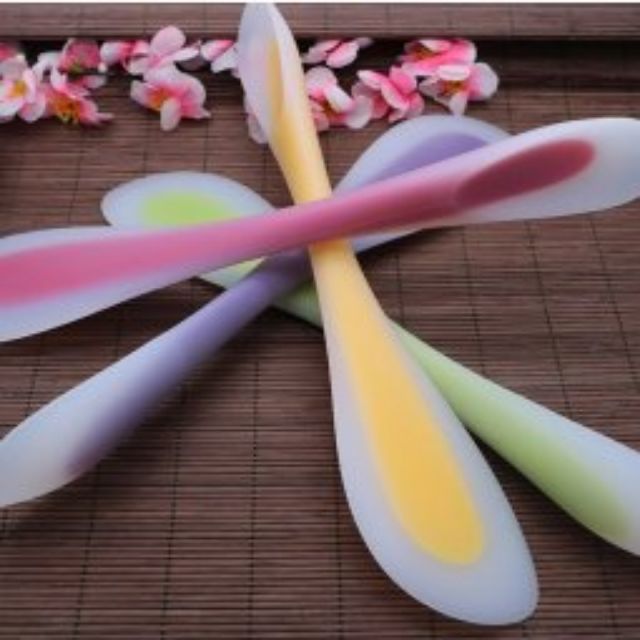 Vét bột cán màu 26cm ⚡ CAO CẤP ⚡ 1 cái spatula silicon dụng trong việc vét bột dễ dàng và hiệu quả