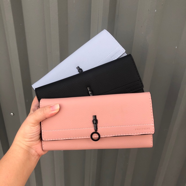 Ví Pretty size lớn gấp 3
