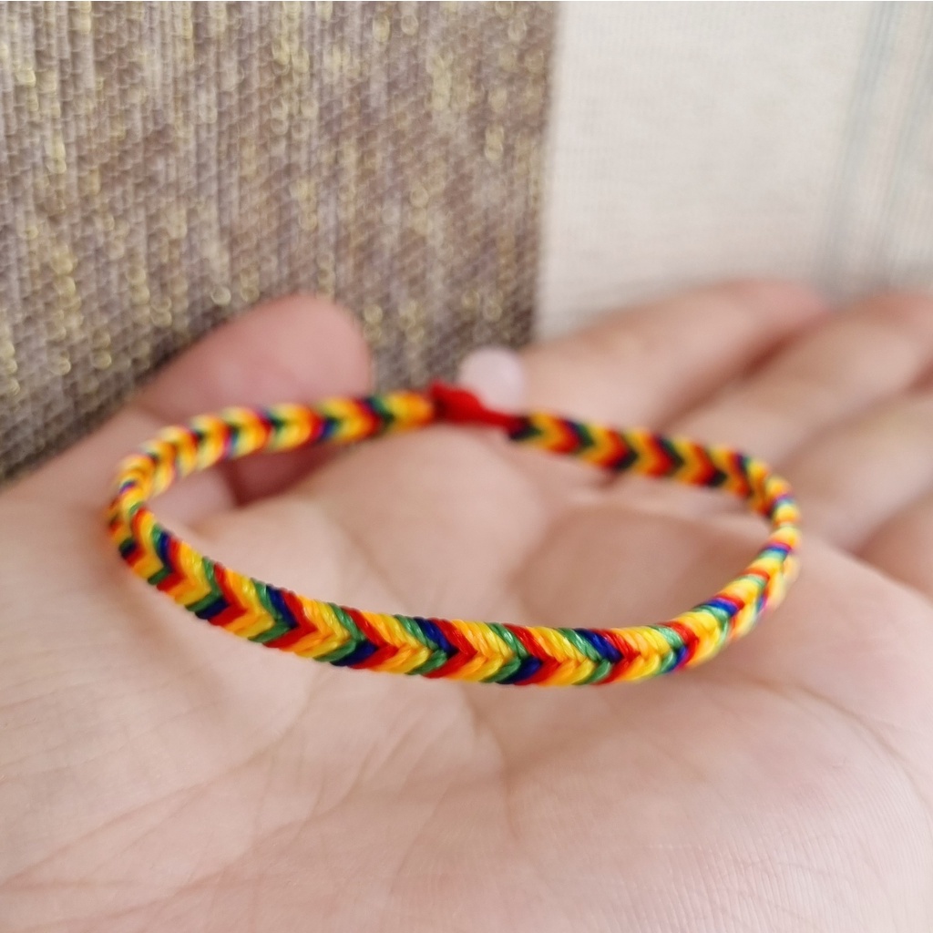Vòng Tay Ngũ Sắc May Mắn Nút Ngọc Tròn dây dài 18cm đường kính 4mm