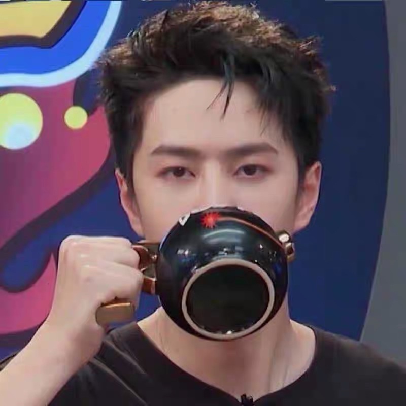 Cốc BOOM siêu xinh cheap cùng Vương Đội Trưởng_Vương Nhất Bác