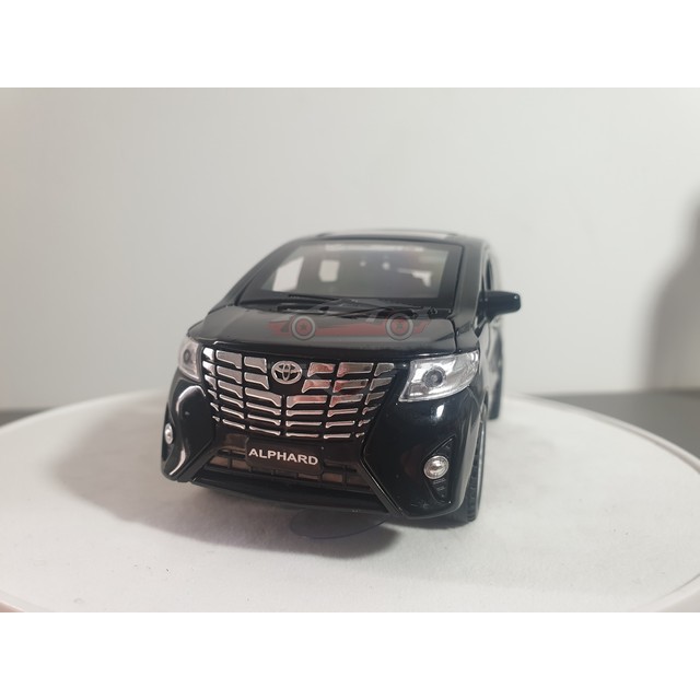 Xe mô hình Toyota Alphard, tỉ lệ 1:32