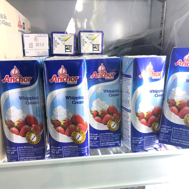 Kem tươi anchor hộp 250ml date 19/6/2023