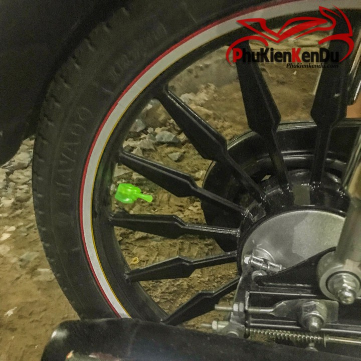 ỐC VÒI XE MÁY KIỂU NGÓN TAY MỘT CẶP