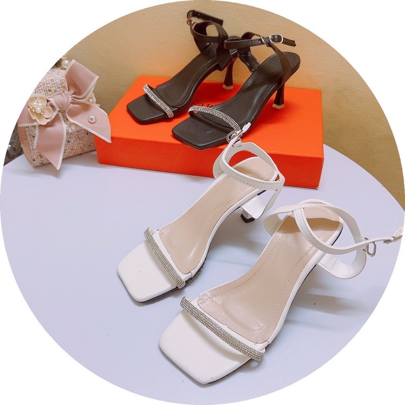 Giày sandal nữ quai mảnh đá mũi vuông gót nhọn 7cm