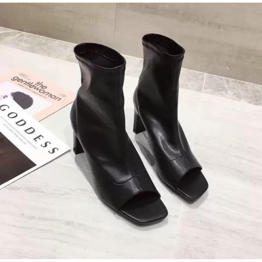 [RẺ VÔ ĐỊCH] GIÀY BOOTS NỮ I BỐT DA LÌ HỞ MŨI GÓT DẸT 7P HOT TREND NĂM NAY