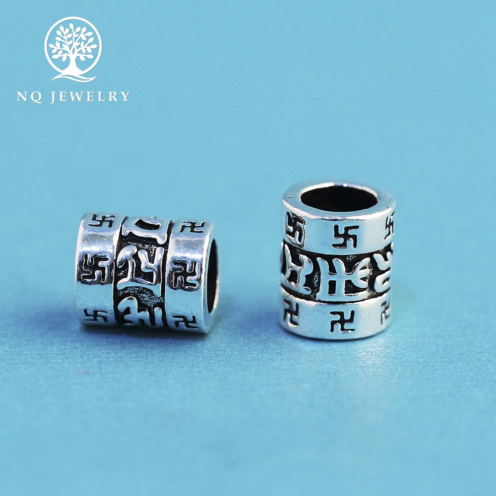 Charm bạc hình trụ họa tiết lục tự và chữ vạn - NQ Jewelry