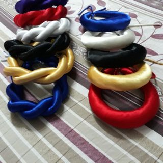 Vấn xoắn trơn hoặc vấn tròn trơn.