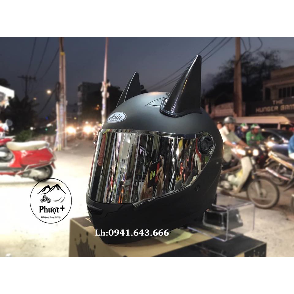 Sừng Gắn nón Batman