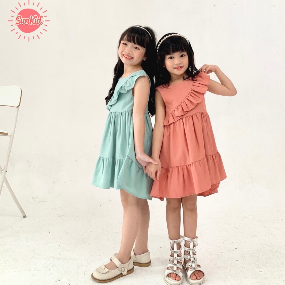 Váy đầm bé gái dáng suông vạt chéo Sunkid SN5 vải trượt nhật cao cấp mùa hè từ 4 - 12 tuổi màu xanh,màu hồng