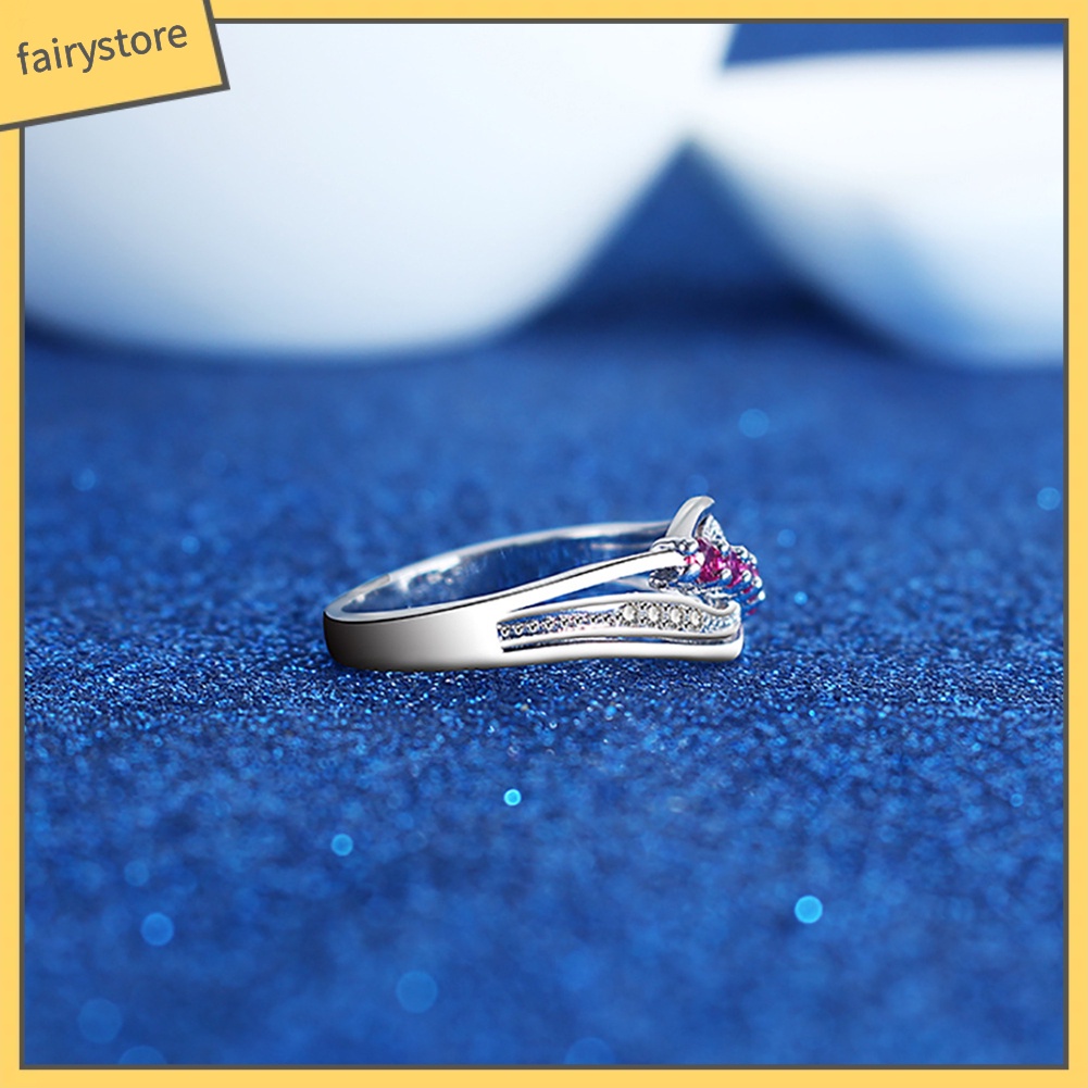 Nhẫn Cưới Đính 5 Viên Ngọc Ruby Giả Thiết Kế Thanh Lịch