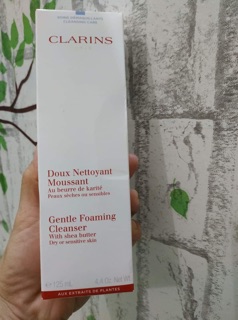 Sữa rửa mặt Clarins