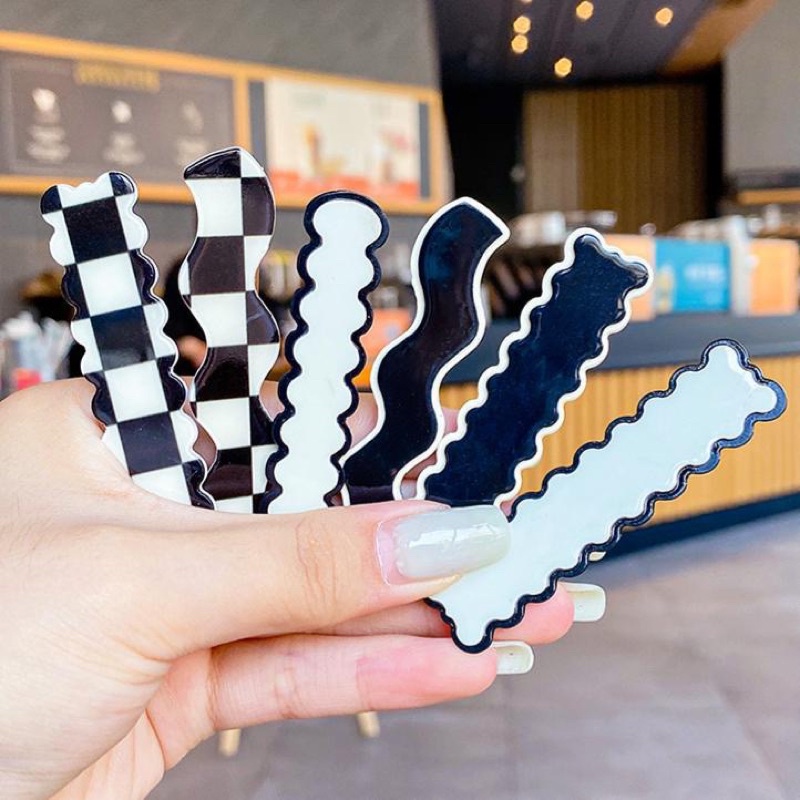 kẹp tóc đen trắng phong cách hàn quốc