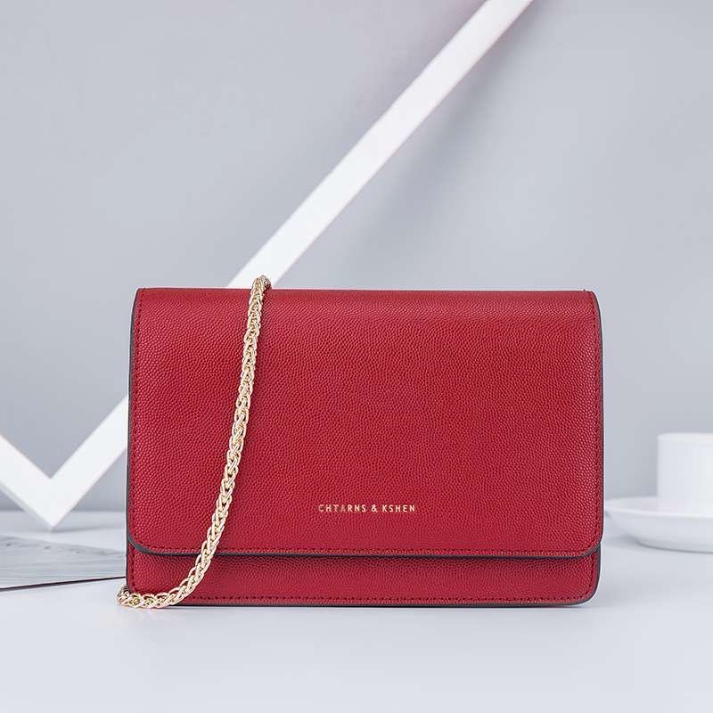 Túi xách CK dáng vuông nhỏ màu đen phối dây xích thời trang sang trọng dành cho nữ