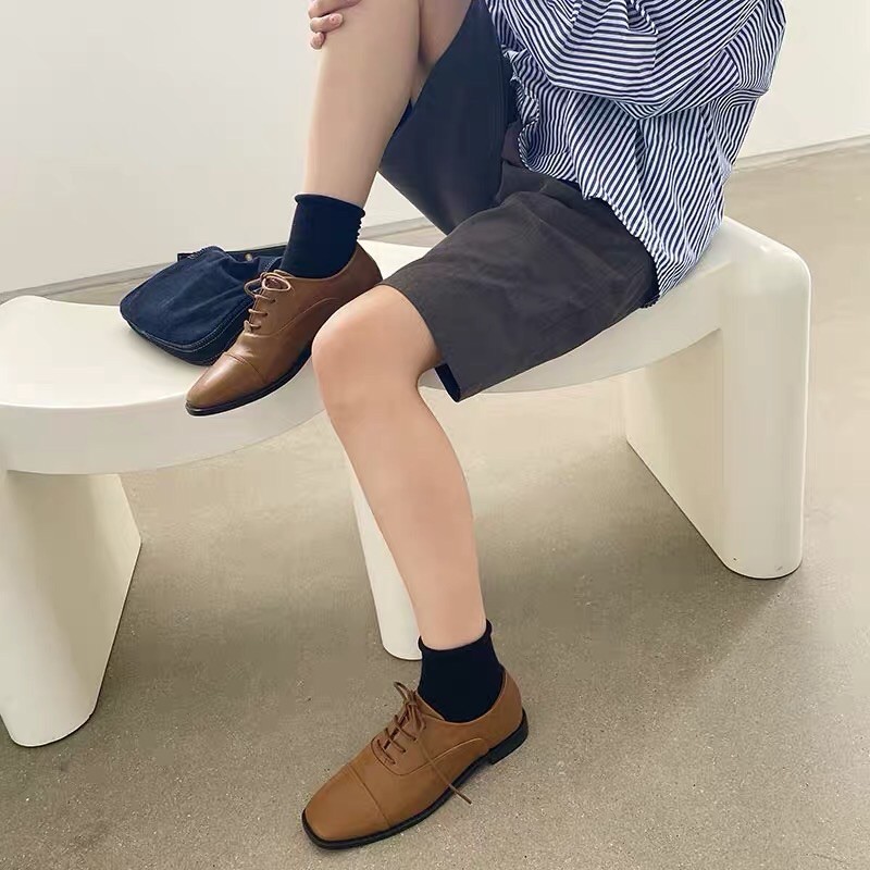 Giày oxford mũi vuông da lì