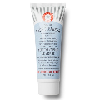 Sữa rửa mặt First Aid Beauty Pure Skin face cleanser 28.3gr hàng mỹ