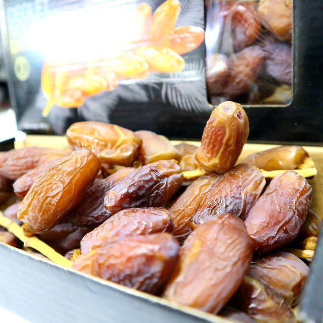 [SIÊU NGON] Chà Là Khô Nguyên Cành Không Đường Deglet Nour Israel hộp 500 gram - GALILEE | BigBuy360 - bigbuy360.vn