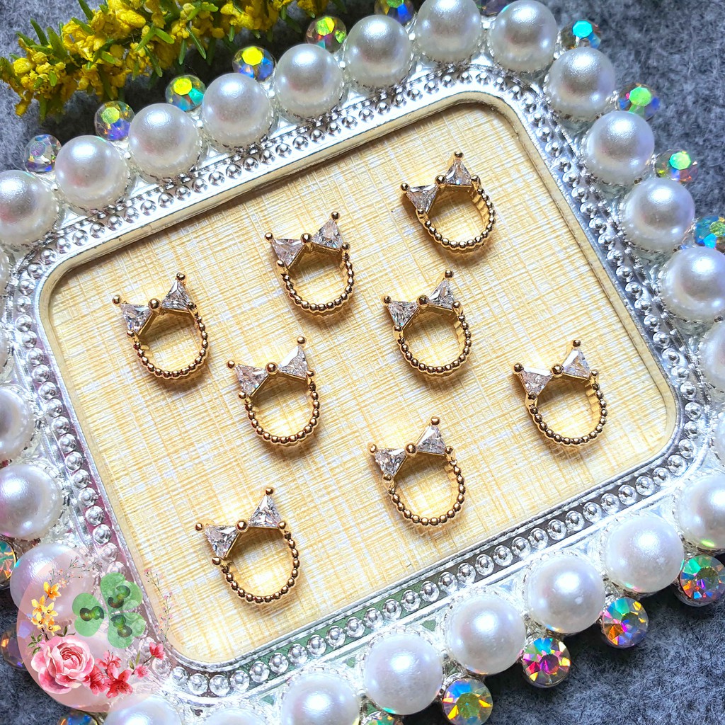 Mã SR046 . Charm kim loại dòng cao cấp đính đá trang trí móng siêu xinh.