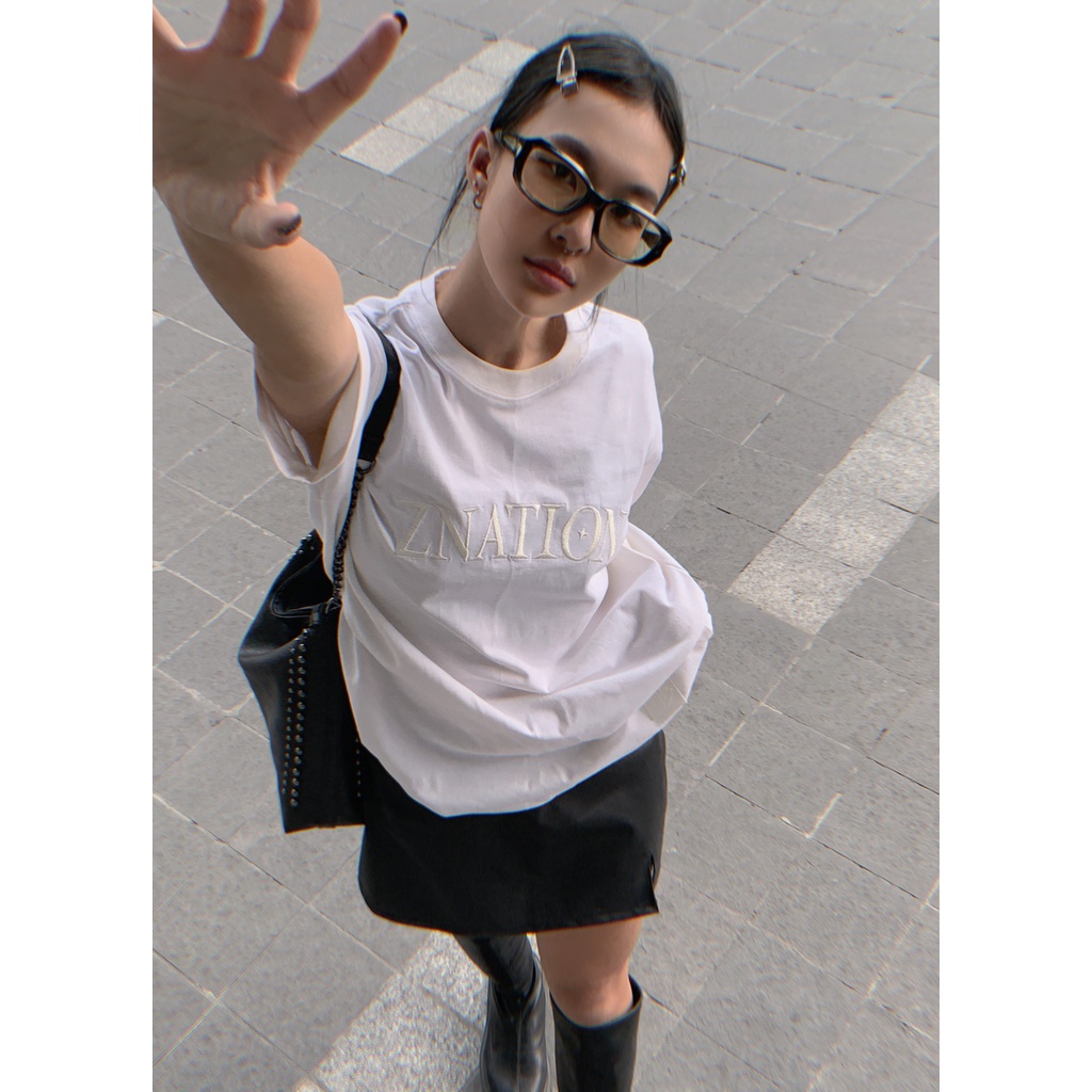 Áo Thun ZNATION Embroider Tee Unisex Oversize Màu Trắng Form Rộng Nam Nữ