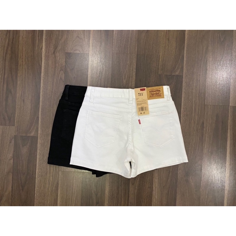 Quần short jeans màu trắng đen