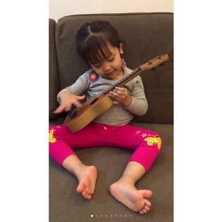 Đàn Ukulele 4 dây mini cho bé tập chơi