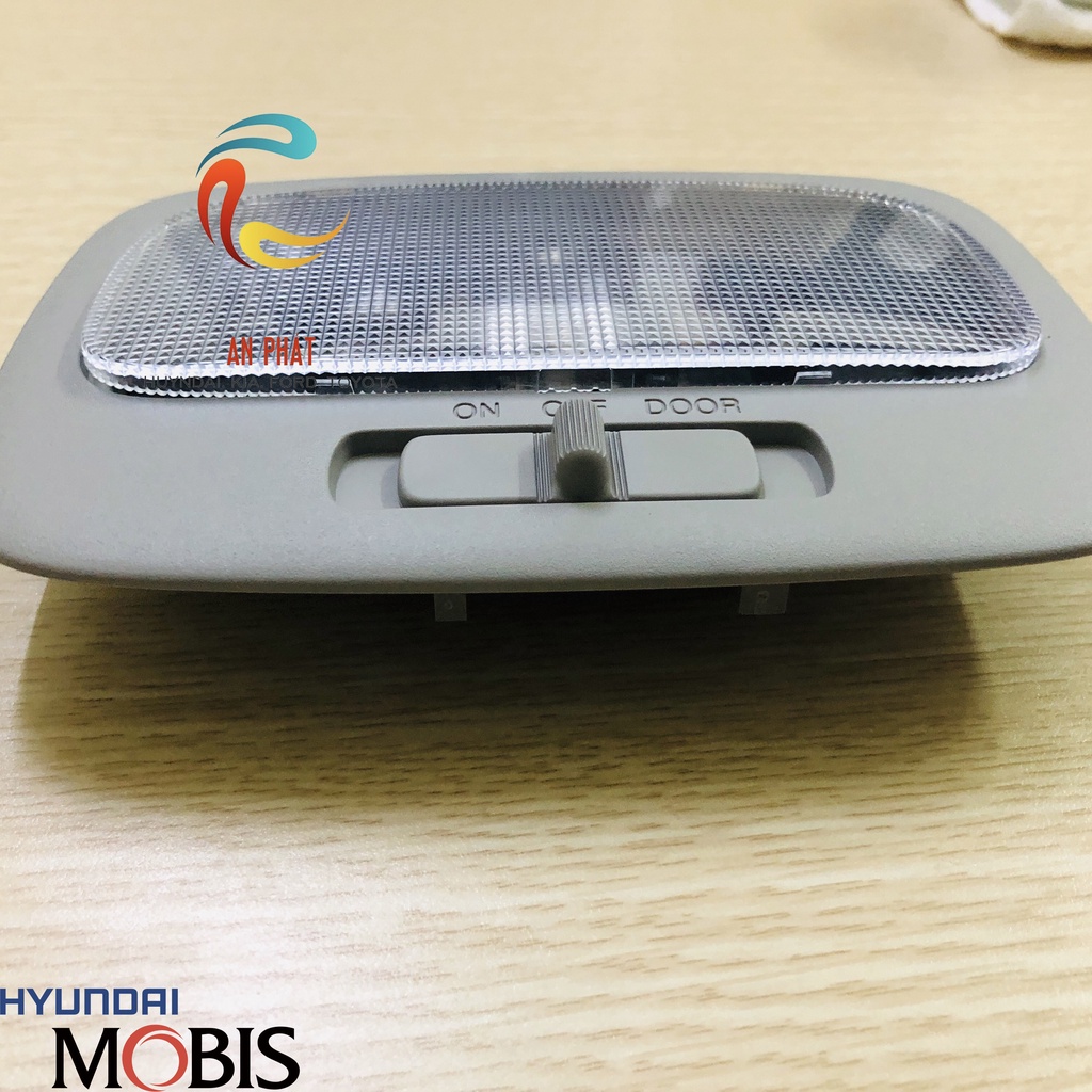Công tắc đèn trần sau Kia Carens 2007-2012 928704D500QW chính hãng MOBIS HÀN QUỐC
