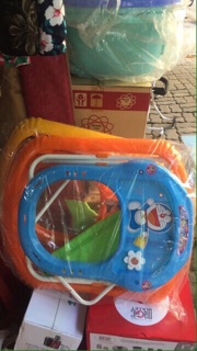 Xe luc lang tập đi cho bé