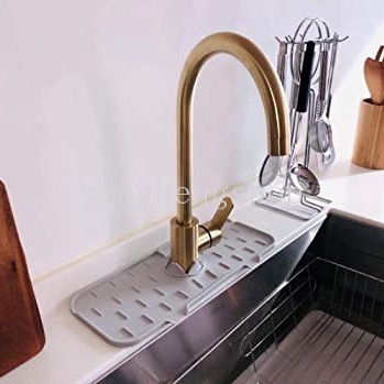 Tấm Đệm Silicone Gắn Vòi Nước Bồn Rửa Nhà Bếp Tiện Dụng