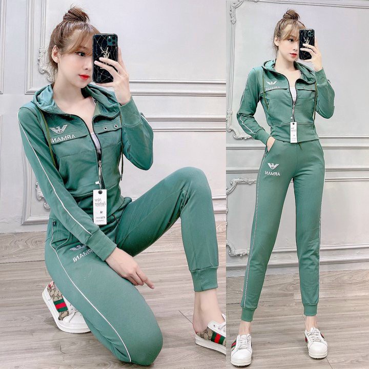 Bộ đồ thể thao hot girl áo khoác có nón TT359 chữ thêu sắc xảo