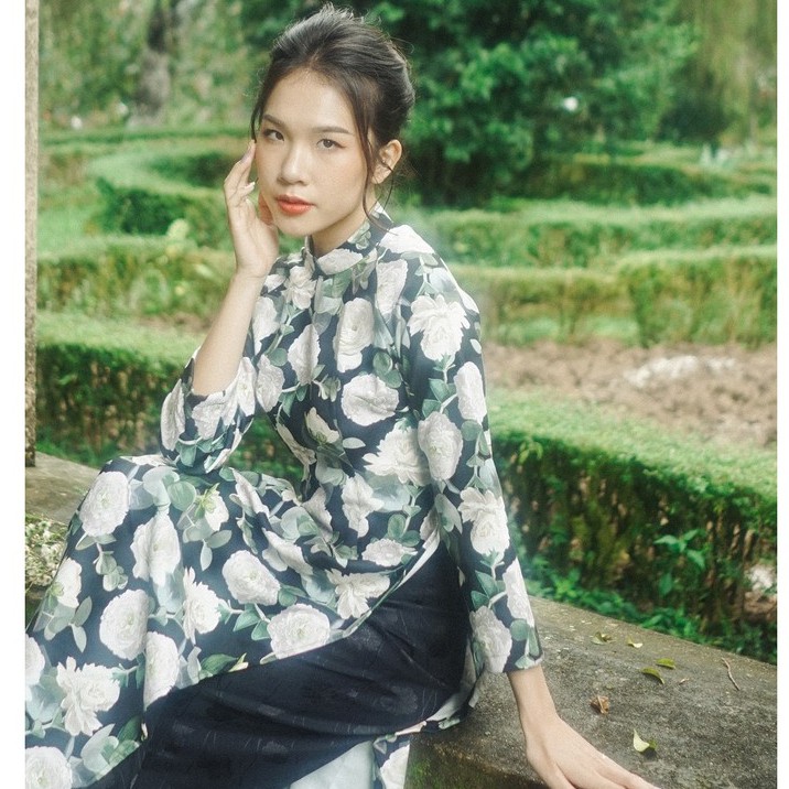 Áo dài Tiểu Hoa Xuân - Họa Tiết Hoa Trà form truyền thống AD111